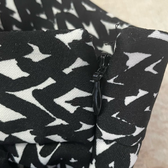 Express High Rise Skinny Dress Pant - Picture 5 of 7